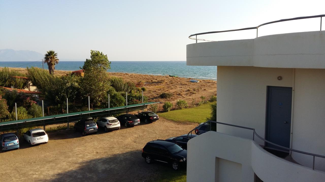 Ostria Hotel Kakovatos Beach 扎哈罗 外观 照片