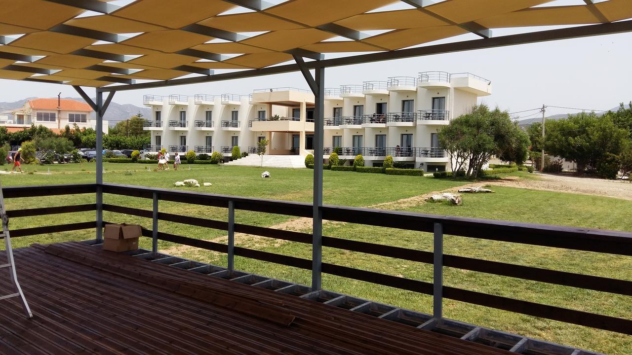 Ostria Hotel Kakovatos Beach 扎哈罗 外观 照片