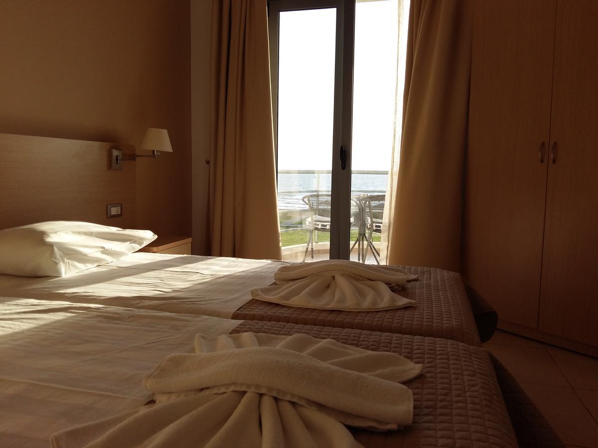 Ostria Hotel Kakovatos Beach 扎哈罗 外观 照片