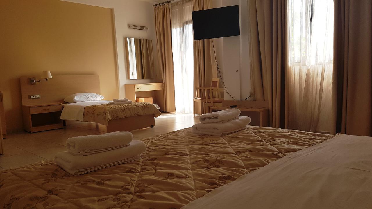Ostria Hotel Kakovatos Beach 扎哈罗 外观 照片