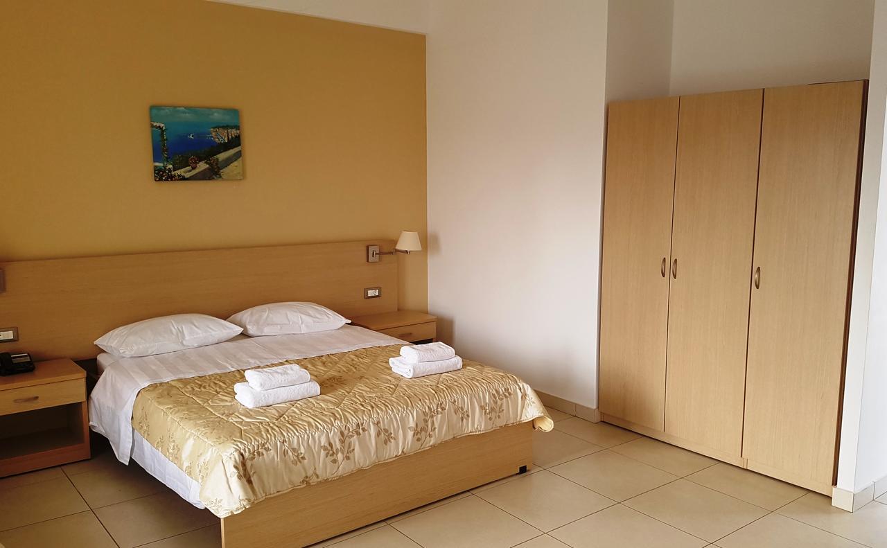 Ostria Hotel Kakovatos Beach 扎哈罗 外观 照片