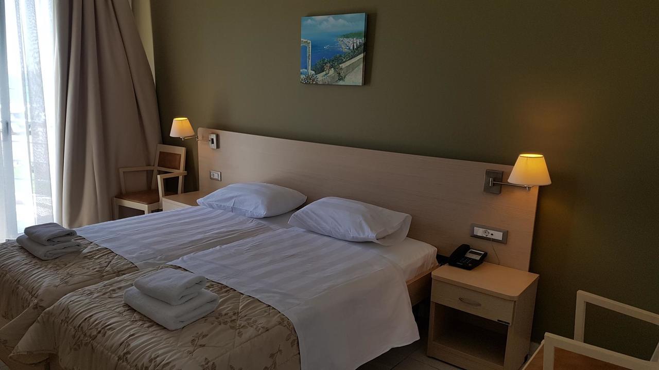 Ostria Hotel Kakovatos Beach 扎哈罗 外观 照片