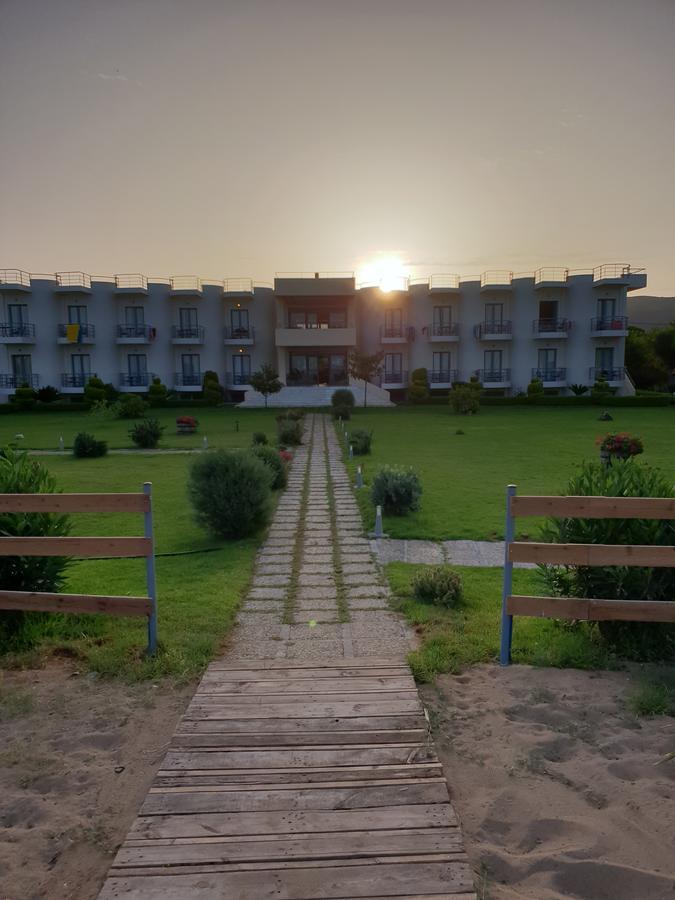 Ostria Hotel Kakovatos Beach 扎哈罗 外观 照片